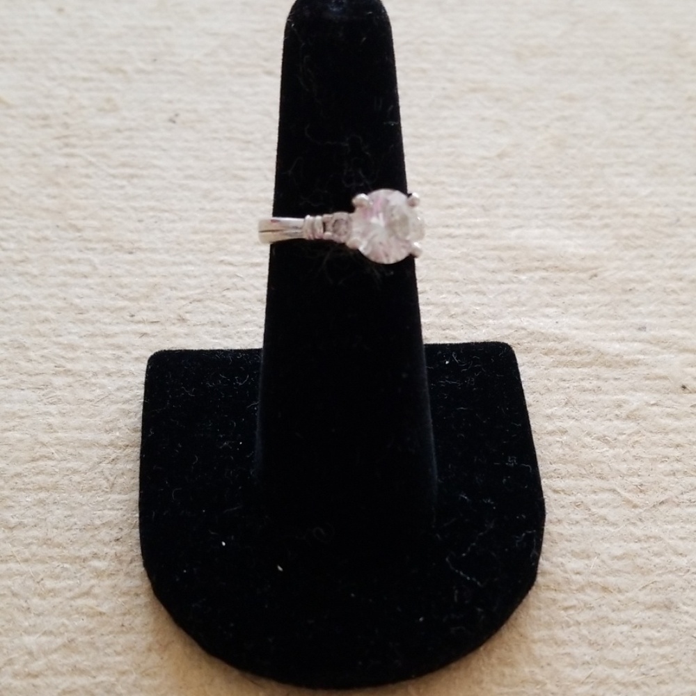 Brilliant Round Cut CZ Stone Wedding Ring Size 6